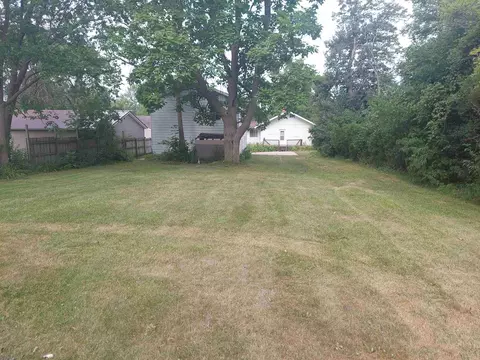 313 S Hackett Rd, Waterloo, IA 50701 photo 19