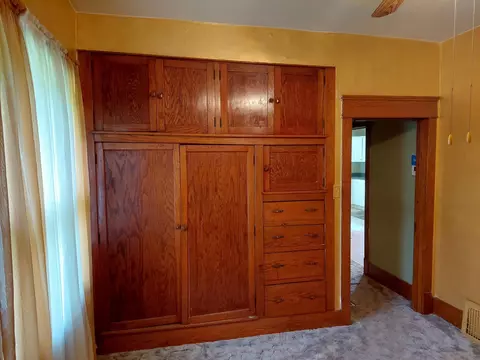 313 S Hackett Rd, Waterloo, IA 50701 photo 7
