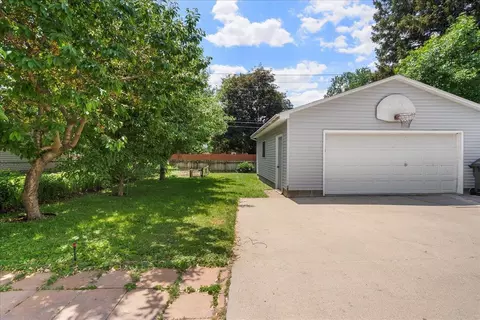 2017 W 3rd St, Waterloo, IA 50701 photo 24