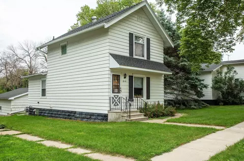 614 N 1st St, Greene, IA 50636