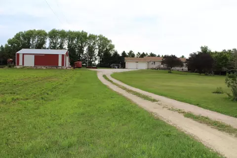 2088 Co Rd W14, Ridgeway, IA 52165