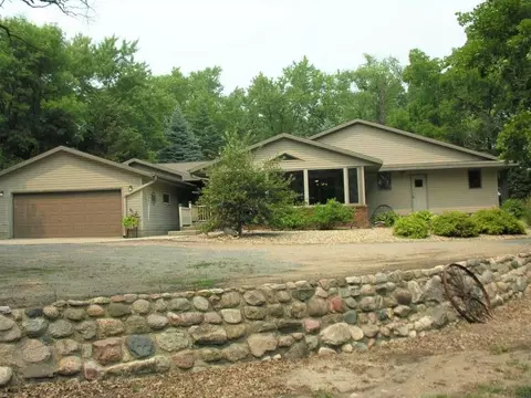 3446 Dogwood Ave, Fertile, IA 50434