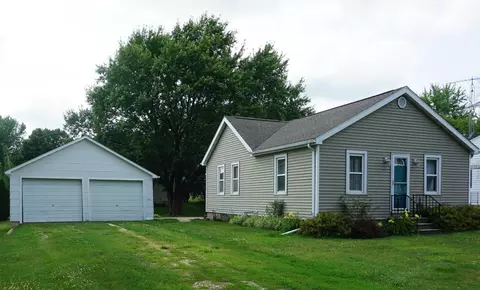 711 S Jefferson St, Wellsburg, IA 50680