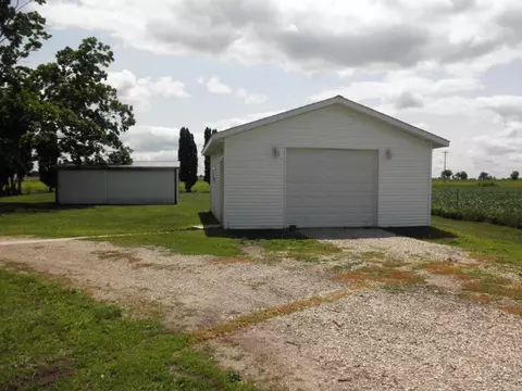 600 E Van Buren St, Mitchell, IA 50461 photo 2