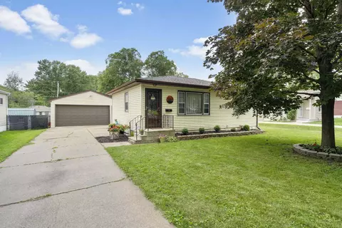 1268 Scott Ave, Waterloo, IA 50701
