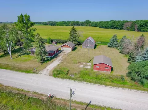 5121 14th St, La Porte City, IA 50651