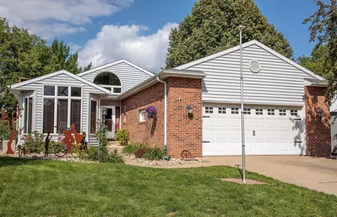 1308 Park Ave, Waverly, IA 50677