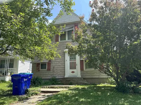413 N Frederick, Oelwein, IA 50662