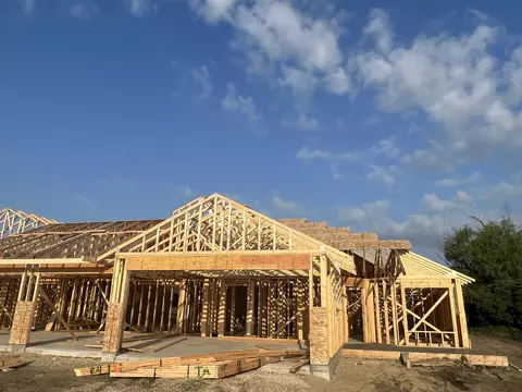 1423 Watson Way, Parkersburg, IA 50665