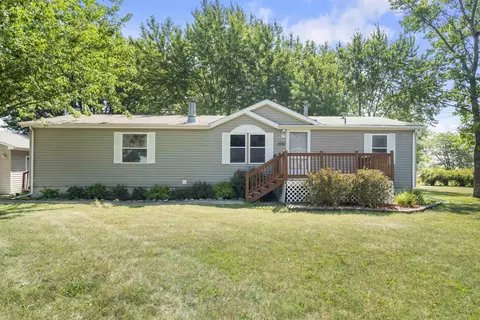 1031 Fox Ave, Evansdale, IA 50707