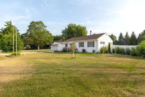 7220 Laporte Rd, Washburn, IA 50702
