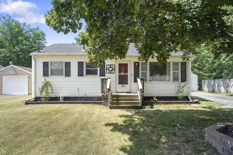 303 2nd St, Washburn, IA 50702