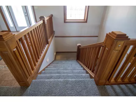 201 E Gresham Rd, Waterloo, IA 50703 photo 10
