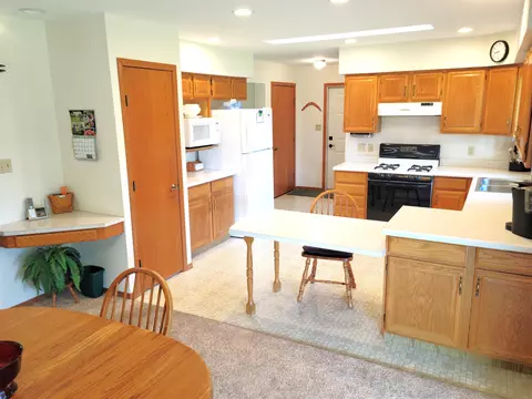 404 E 6th St, Readlyn, IA 50668 photo 7