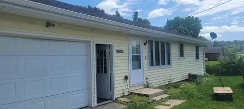 28864 Walnut St, Eldorado, IA 52175