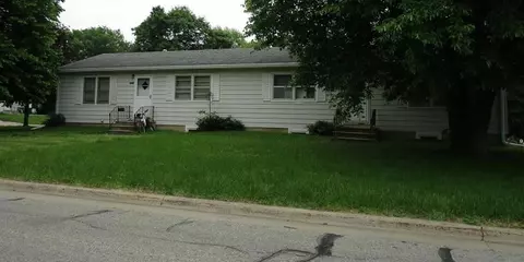 2804-2806 College St, Cedar Falls, IA 50613