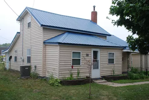 10 Washington St, Fayette, IA 52142