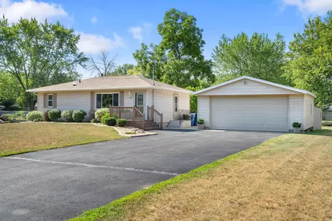 322 Belle St, Waterloo, IA 50702