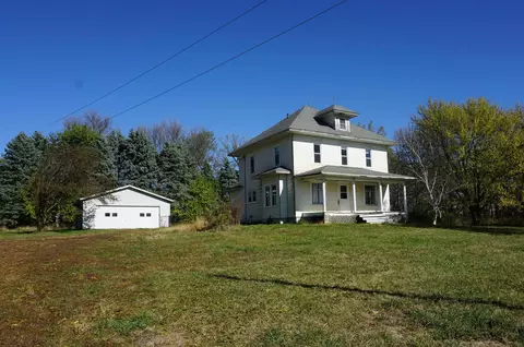 25637 245 St, Eldora, IA 50627