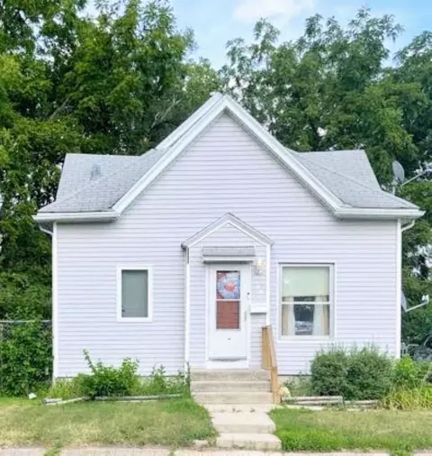 508 Ankeny St, Waterloo, IA 50703