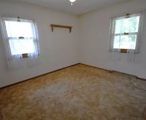 121 E Dunkerton Rd, Cedar Falls, IA 50613 photo 10