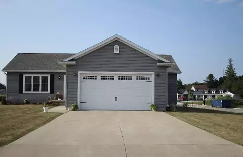 1001 Park St, Dysart, IA 52224