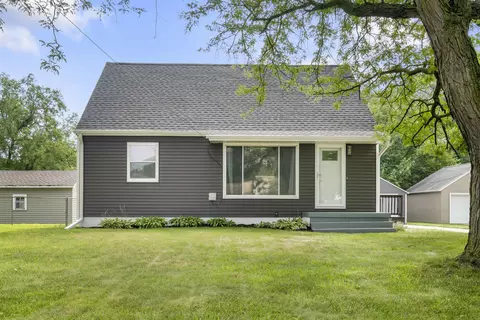 250 Fairfield St, Waterloo, IA 50703