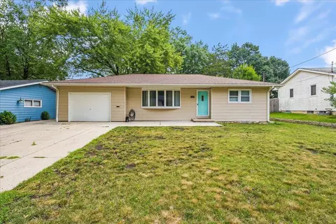 3235 Randolph St, Waterloo, IA 50702