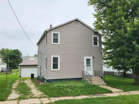 306 SW 3rd Ave, Tripoli, IA 50676
