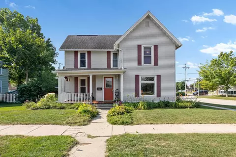501 E Butler St, Manchester, IA 52057