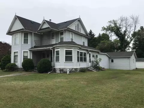 314 W Main St, Riceville, IA 50466