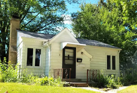 535 Hope Ave, Waterloo, IA 50703