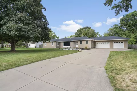 500 Sheridan Rd, Waterloo, IA 50701