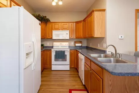 3824 Jay Ln, Waterloo, IA 50701 photo 18