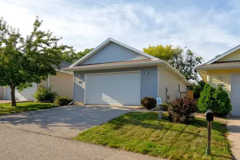 3824 Jay Ln, Waterloo, IA 50701 photo 5