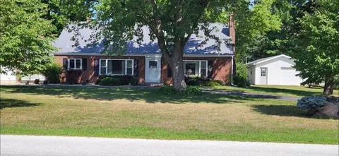 638 4th St, Plainfield, IA 50666