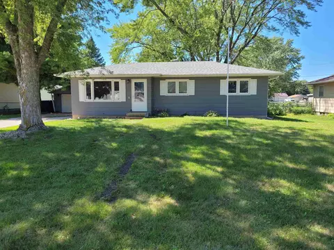115 Trible Rd, Waterloo, IA 50702
