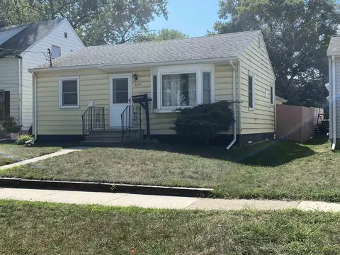526 Magnolia Pkwy, Waterloo, IA 50701