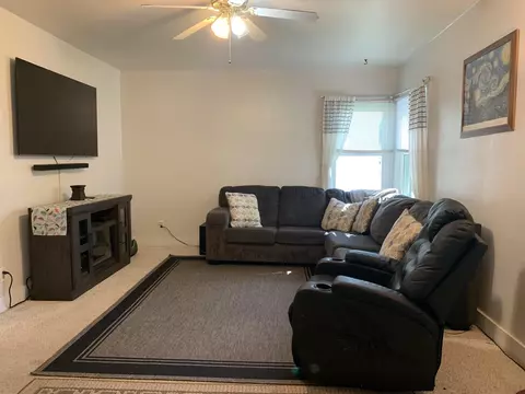 741 Wallgate Ave, Waterloo, IA 50701 photo 2