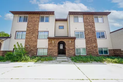 3534 Flamming Ct, Waterloo, IA 50702