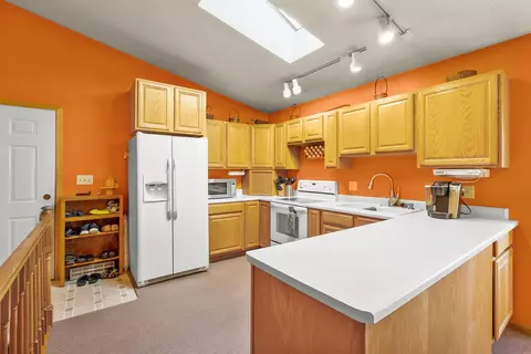 210 S Maple St, Sumner, IA 50674 photo 13