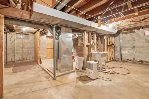 210 S Maple St, Sumner, IA 50674 photo 21