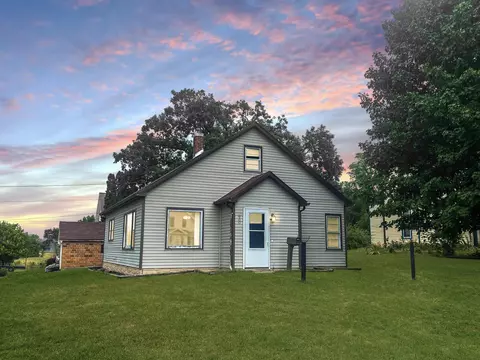 900 2nd St, Traer, IA 50675