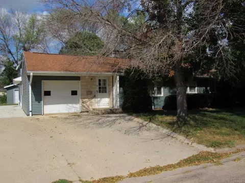 830 Timberline Rd, Monticello, IA 52310