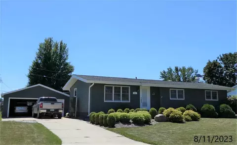 341 U Ln, Dike, IA 50624