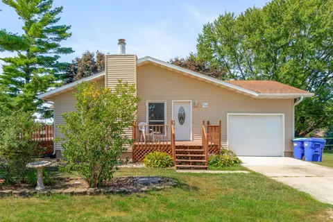 604 NE 8th Ave, Oelwein, IA 50662