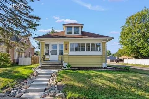 1202 Forest Ave, Waterloo, IA 50702