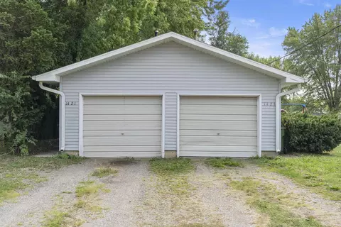 1421-1423 Huntington Rd, Waterloo, IA 50701