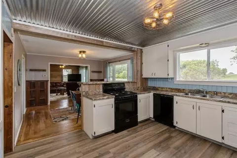 3750 Walker Rd, Walker, IA 52352 photo 6