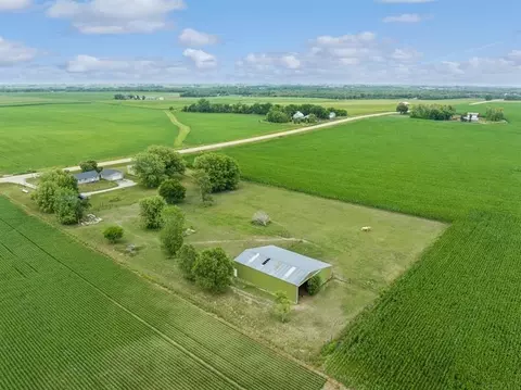 3750 Walker Rd, Walker, IA 52352 photo 18